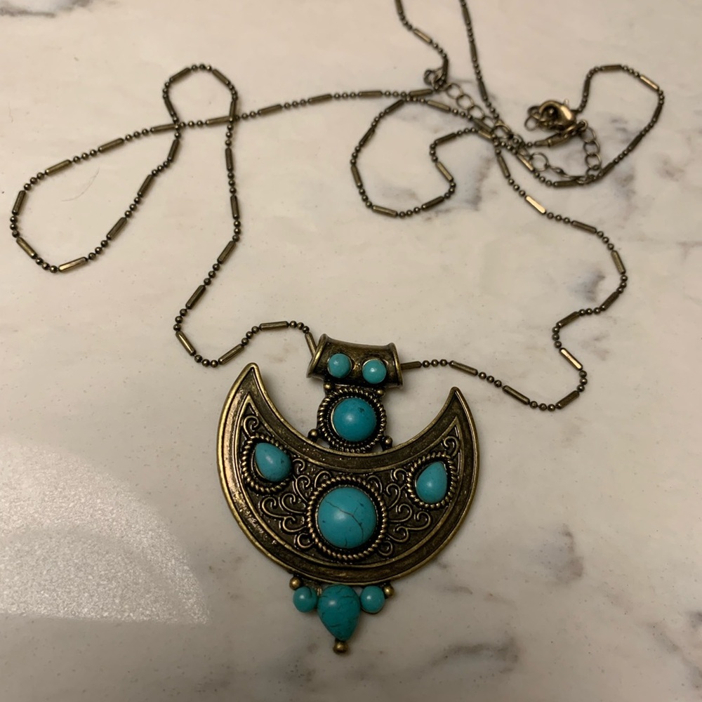 30"L Vintage Turquoise-Style Powerful Statement Necklace
